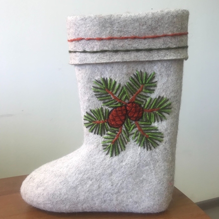 Валенки с ручной вышивкой для мужчин, модель 0012